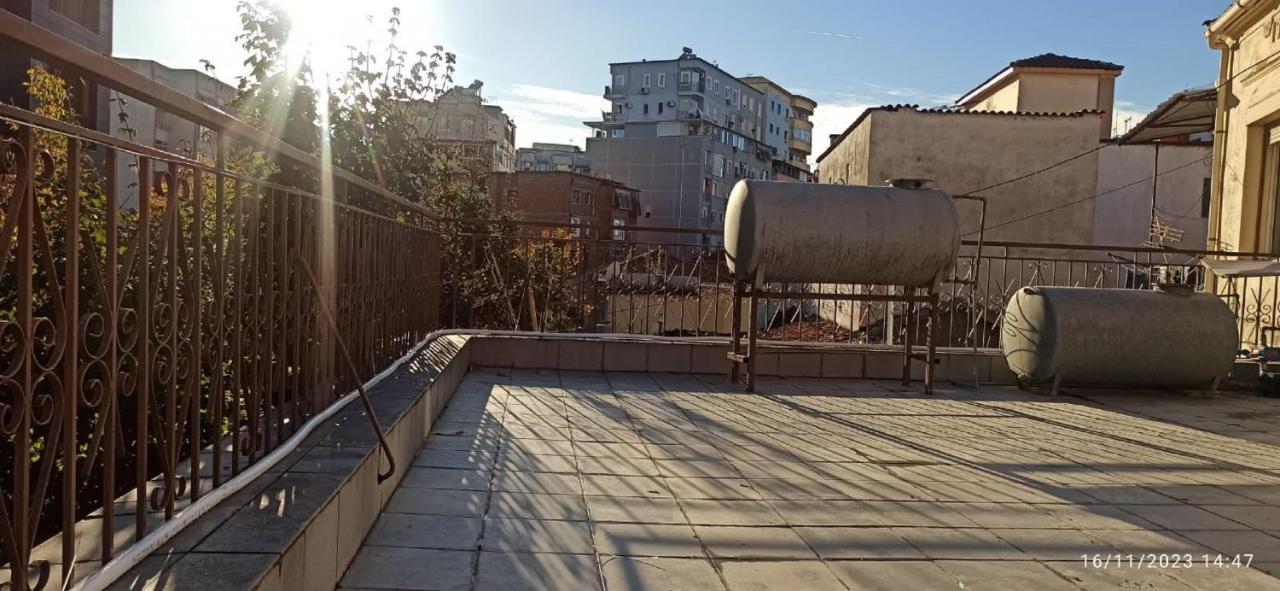 Royal Hostel 티라나 외부 사진