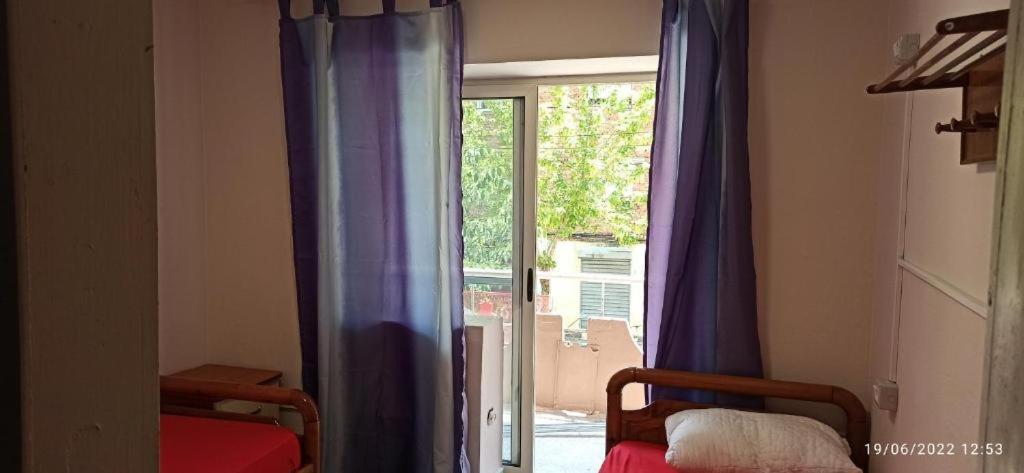 Royal Hostel 티라나 외부 사진